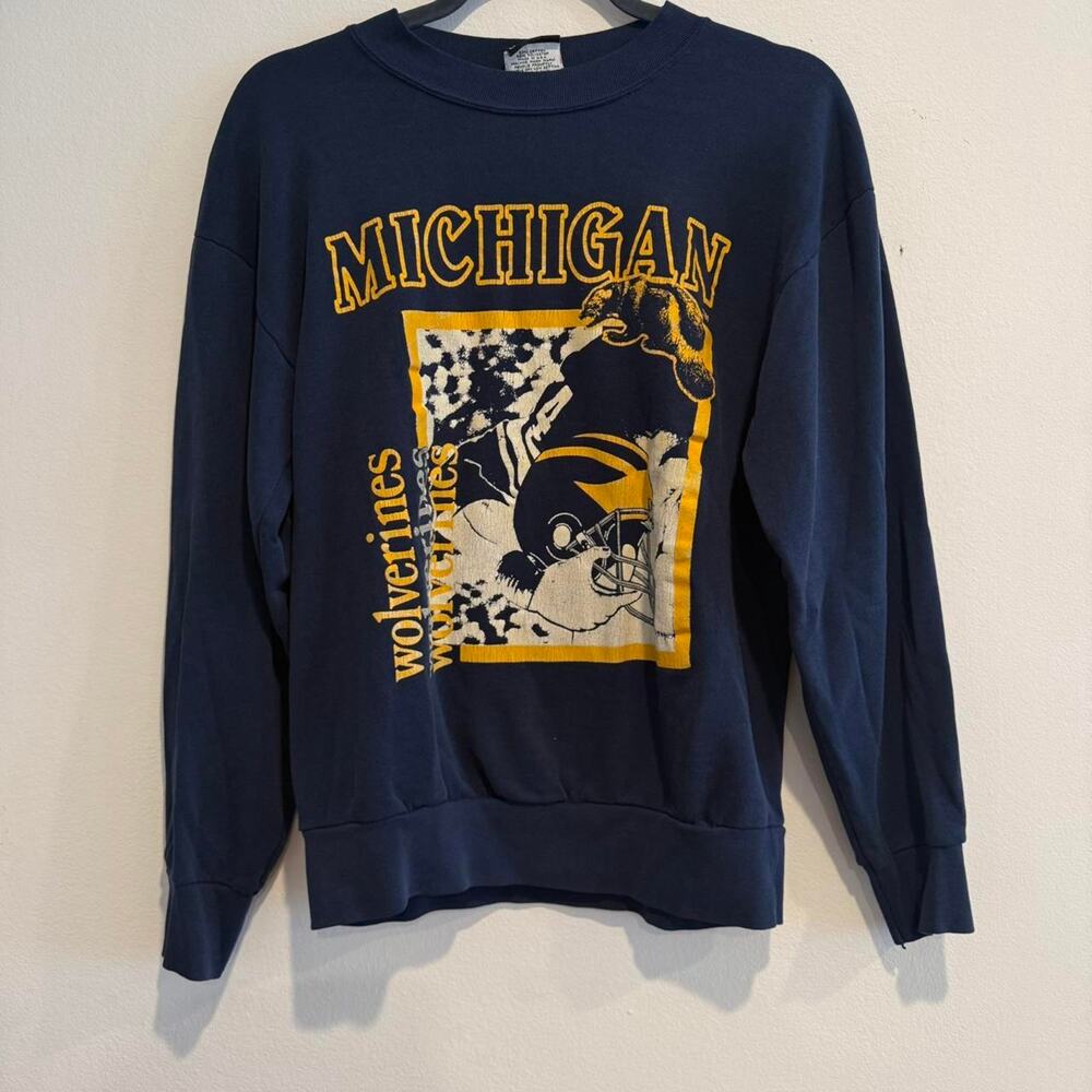 Michigan crewneck tag size